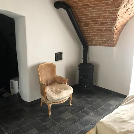 Apartment Pod Schodami *