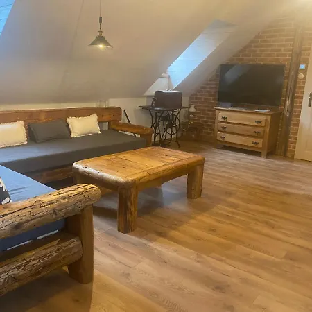 Pod Schodami Apartment